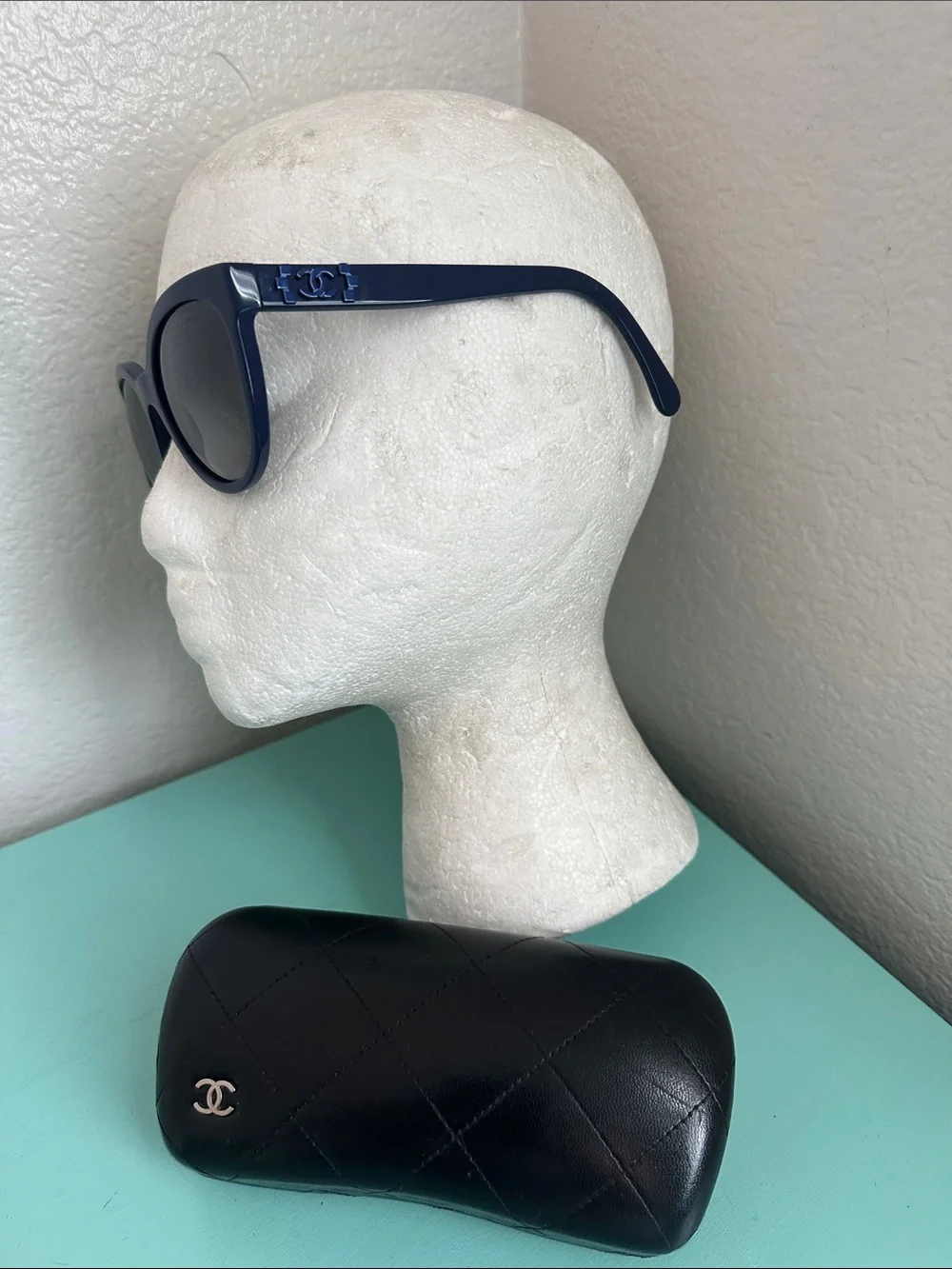 CHANEL Blue Oversized Round Sunglasses with Black Gradient Lenses